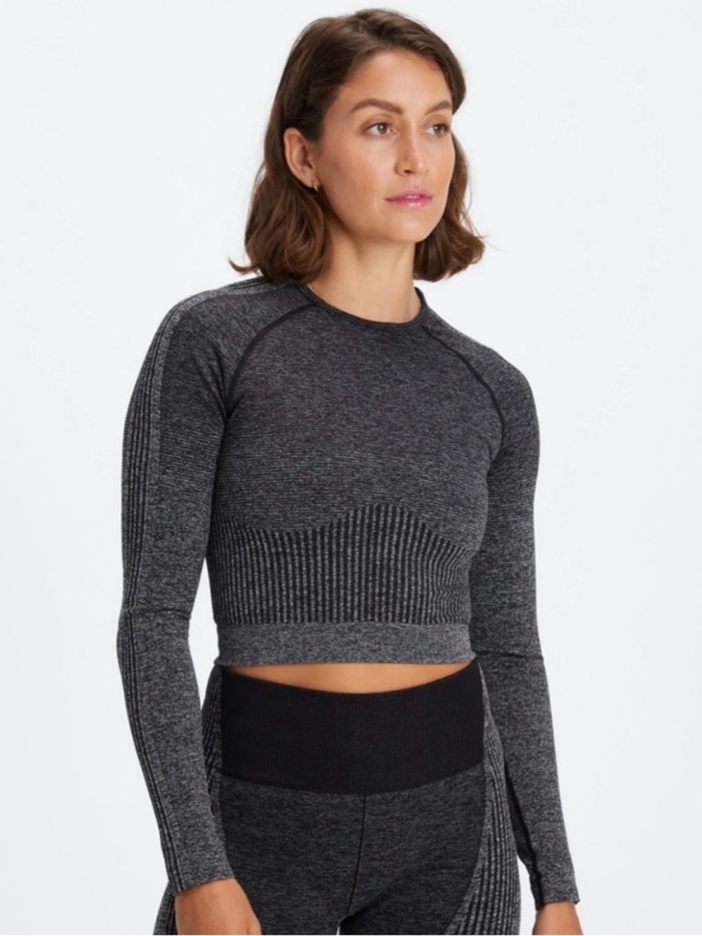 Fabletics Charcoal Gray Seamless Long-Sleeve Crop Top